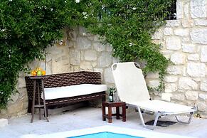 Heraklion Twins House - Private Pool Retreat