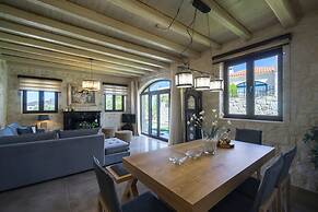 Heraklion Twins House - Private Pool Retreat