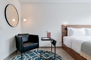 w Dazzling Loft w Perfect View in Santa Barbara