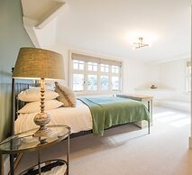 Dragon Court - 3 Beds Office Terrace Garden