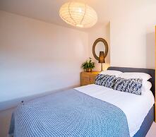 Dragon Court - 3 Beds Office Terrace Garden