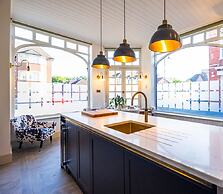 Dragon Court - 3 Beds Office Terrace Garden