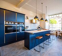 Dragon Court - 3 Beds Office Terrace Garden