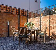 Dragon Court - 3 Beds Office Terrace Garden