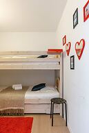 Beachside 3-bedroom Duplex Near Sea