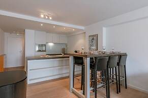 Beachside 3-bedroom Duplex Near Sea