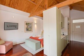 Liiiving in Porto - Trindade Deluxe Studio 3T