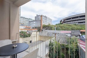 Liiiving in Porto - Trindade Deluxe Studio 2T