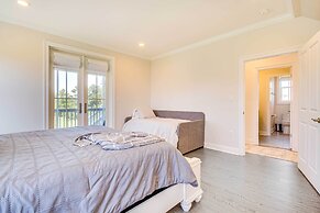 Walk to Beach: Oceanfront Home w/ Outdoor Kitchen