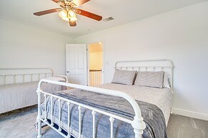 Walk to Beach: Oceanfront Home w/ Outdoor Kitchen