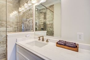 Walk to Beach: Oceanfront Home w/ Outdoor Kitchen