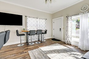 Mountain-view Anaconda Home w/ Gas Grill!