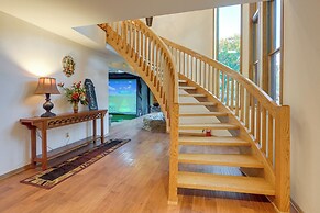 Simple Life Ranch w/ Hot Tub & Sauna in Keene!