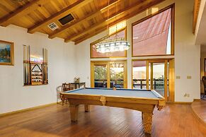 Simple Life Ranch w/ Hot Tub & Sauna in Keene!