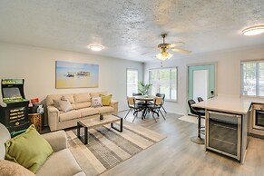 Lakefront Escape w/ Boat Docks in Hot Springs!