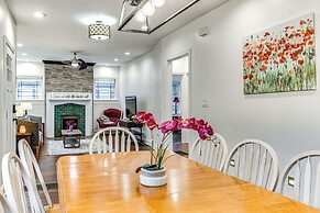 Indy 500 Group Getaway: 6 Mi to Speedway!