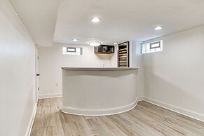 Indy 500 Group Getaway: 6 Mi to Speedway!