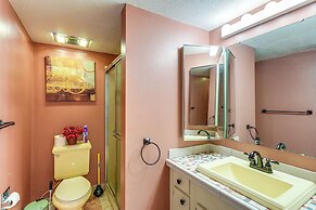 Pet-friendly Haines City Gem w/ Community Pool