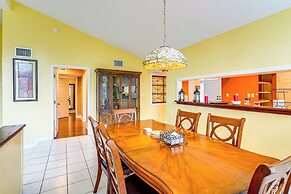 Pet-friendly Haines City Gem w/ Community Pool