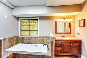 Pet-friendly Haines City Gem w/ Community Pool