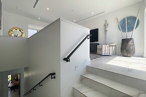 Luxe Home w/ Heated Infinity Pool on Marco Island!
