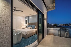 Luxe Home w/ Heated Infinity Pool on Marco Island!