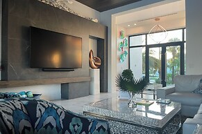 Luxe Home w/ Heated Infinity Pool on Marco Island!