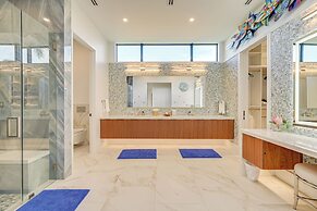 Luxe Home w/ Heated Infinity Pool on Marco Island!