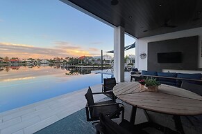 Luxe Home w/ Heated Infinity Pool on Marco Island!