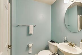 Townhome 3 Mi to Wescott Park & Golf Course!