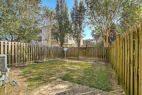 Townhome 3 Mi to Wescott Park & Golf Course!