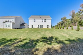 16 Mi to Dtwn Charlotte: Mt Holly Home w/ Grill