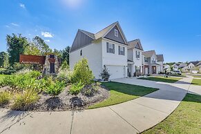 16 Mi to Dtwn Charlotte: Mt Holly Home w/ Grill