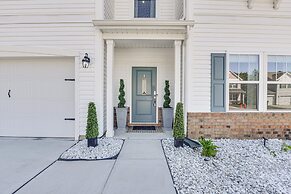 16 Mi to Dtwn Charlotte: Mt Holly Home w/ Grill