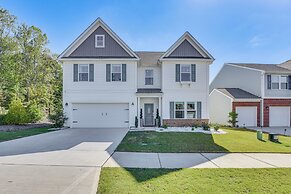 16 Mi to Dtwn Charlotte: Mt Holly Home w/ Grill