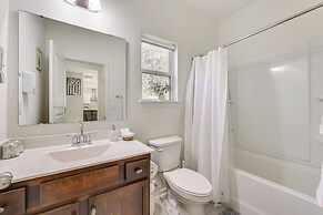 16 Mi to Dtwn Charlotte: Mt Holly Home w/ Grill