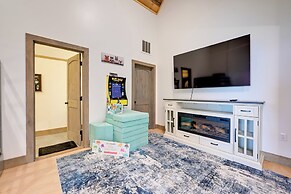 Nantahala Forest Cabin w/ Fire Pits & Hot Tub!