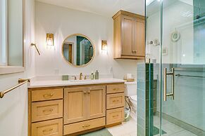 4 Mi to Texas A&m: Home w/ Large Yard!