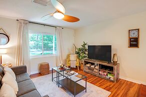 Pet-friendly Home - 3 Mi to University of Florida!