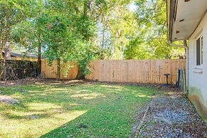 Pet-friendly Home - 3 Mi to University of Florida!