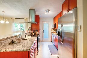 Pet-friendly Home - 3 Mi to University of Florida!