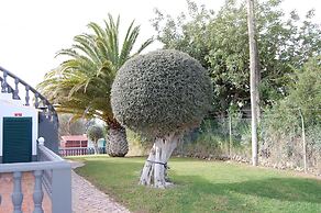 Charming 3-bedroom Villa With Wifi and Central Heating in Beautiful Sa