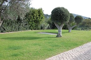 Charming 3-bedroom Villa With Wifi and Central Heating in Beautiful Sa