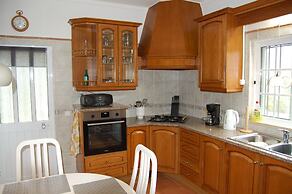 Charming 3-bedroom Villa With Wifi and Central Heating in Beautiful Sa