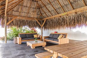 Willemstad - Mini Resort - 2 Beds - Pool - Garden