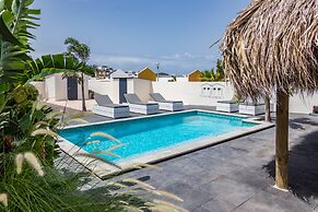 Willemstad - Mini Resort - 2 Beds - Pool - Garden