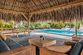 Willemstad - Mini Resort - 2 Beds - Pool - Garden
