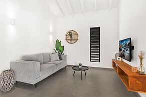 Willemstad - Mini Resort - 2 Beds - Pool - Garden