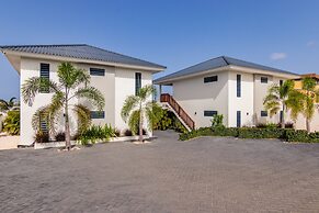 Willemstad - Mini Resort - 2 Beds - Pool - Garden