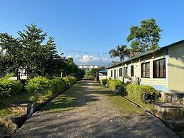 Jungle Side Luxury Hotel